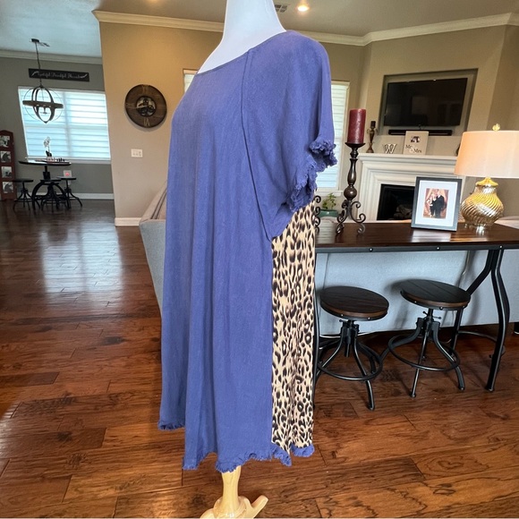 NWT Umgee + Linen Blend Dress Size XL Blue Animal Leopard Print Back Plus - Picture 5 of 16